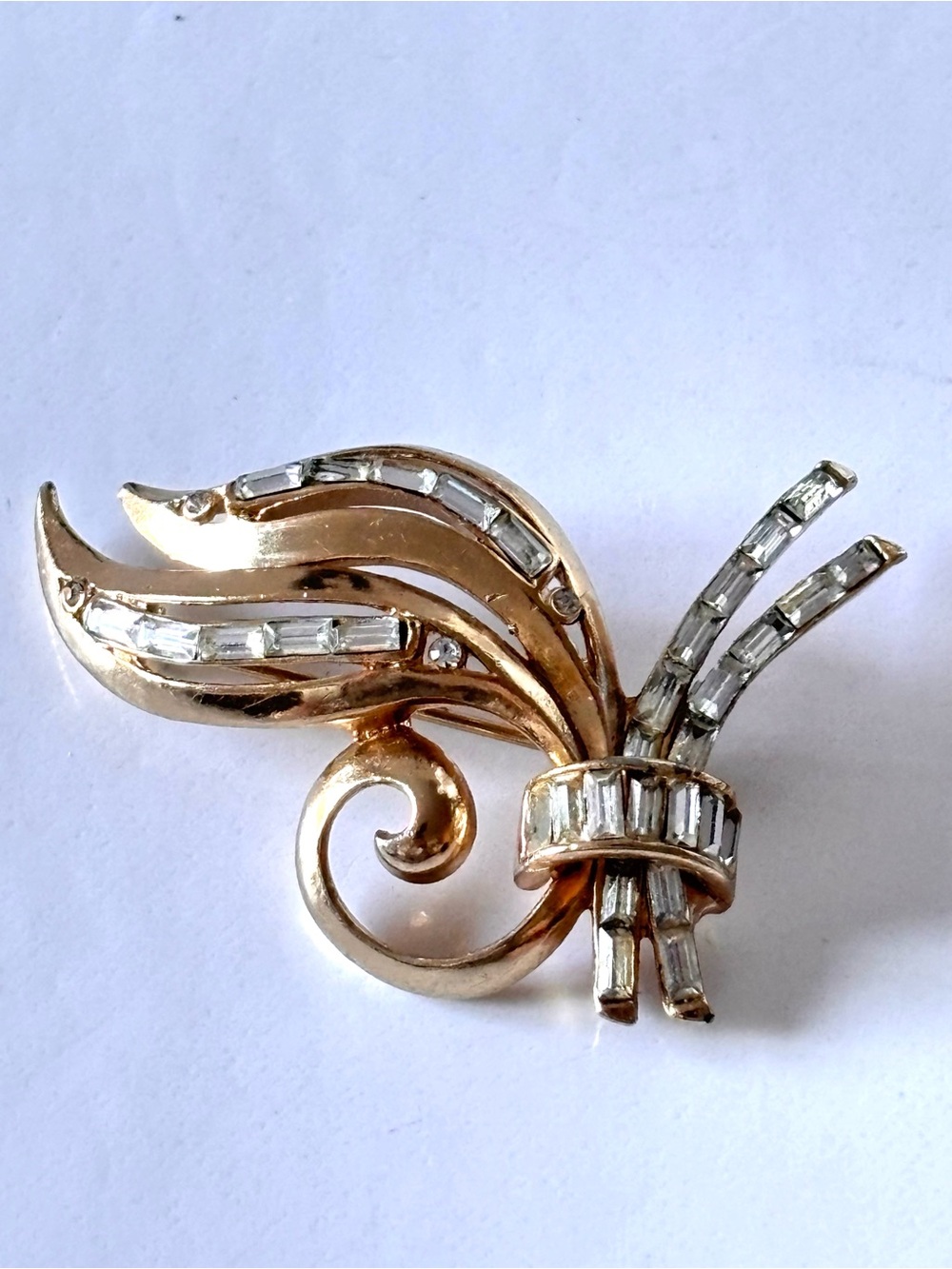 Broche Mid-Century vintage signée CORO